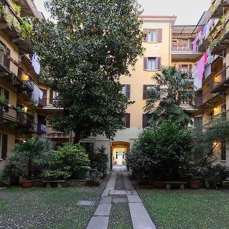 Ht Bilo Tortona Apt Milaan Buitenkant foto