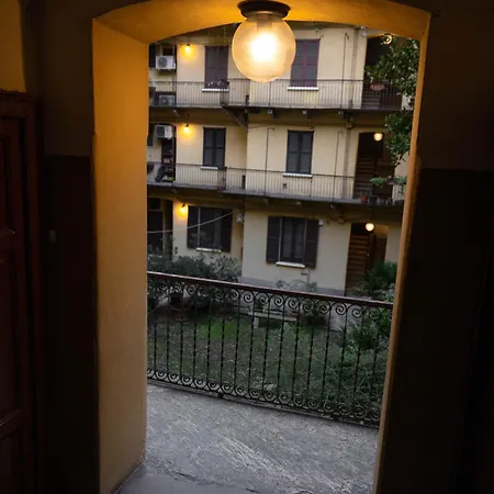 Ht Bilo Tortona Apt Milaan Buitenkant foto